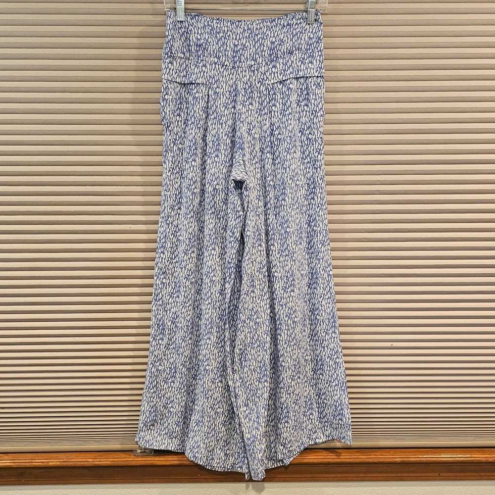 Khush Blue White Abstract Print Wide Leg Smocked Back Rayon‎ Pants Small Pull-on